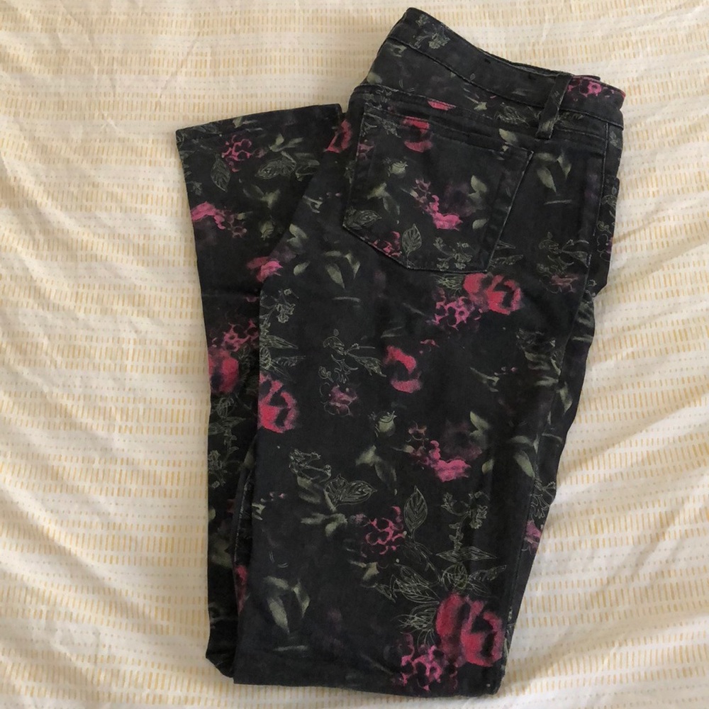 Joe’s ‘the skinny’ Jeans black floral print